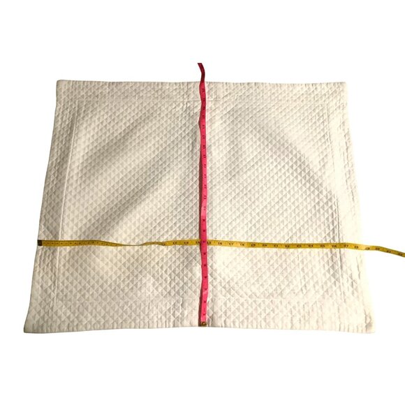 Standard White Quilted Pillow Shams By Linens N Things Set of 2 - Picture 7 of 7